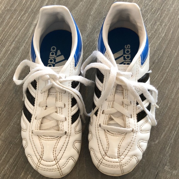 Adidas Puntero Soccer Cleats size US 12k - Picture 2 of 3